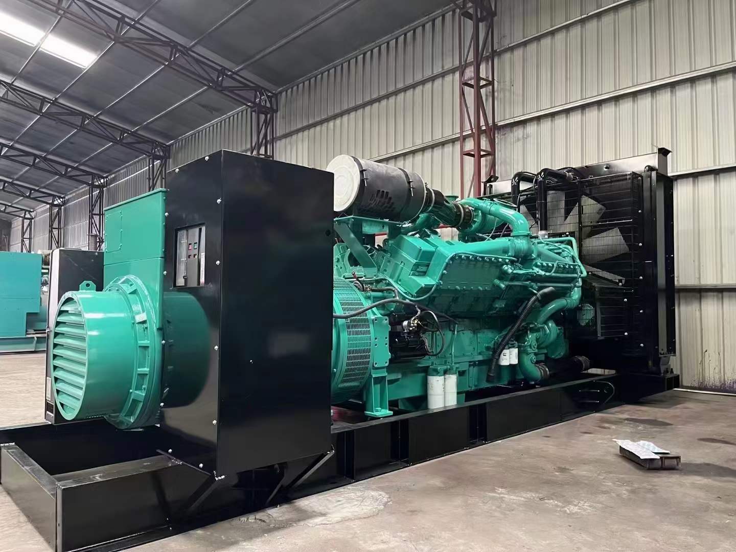 丹棱如何降低 800kW 柴油发电机输出电流的波动？