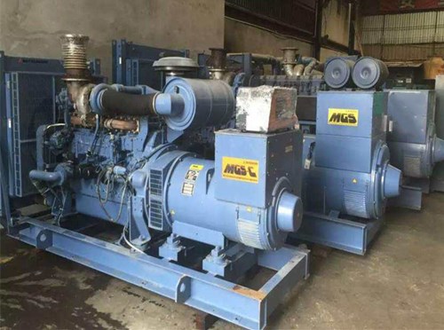 丹棱发电机组带负载降电压是什么原因照成的？