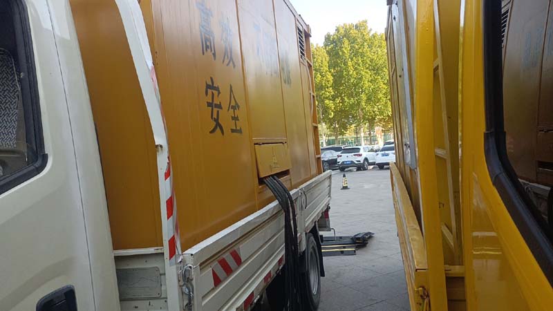 丹棱如何判断柴油发电机组和UPS电源的切换时间是否符合要求？