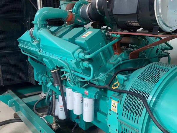 丹棱更换100kW柴油发电机组机油时，需要注意哪些事项？