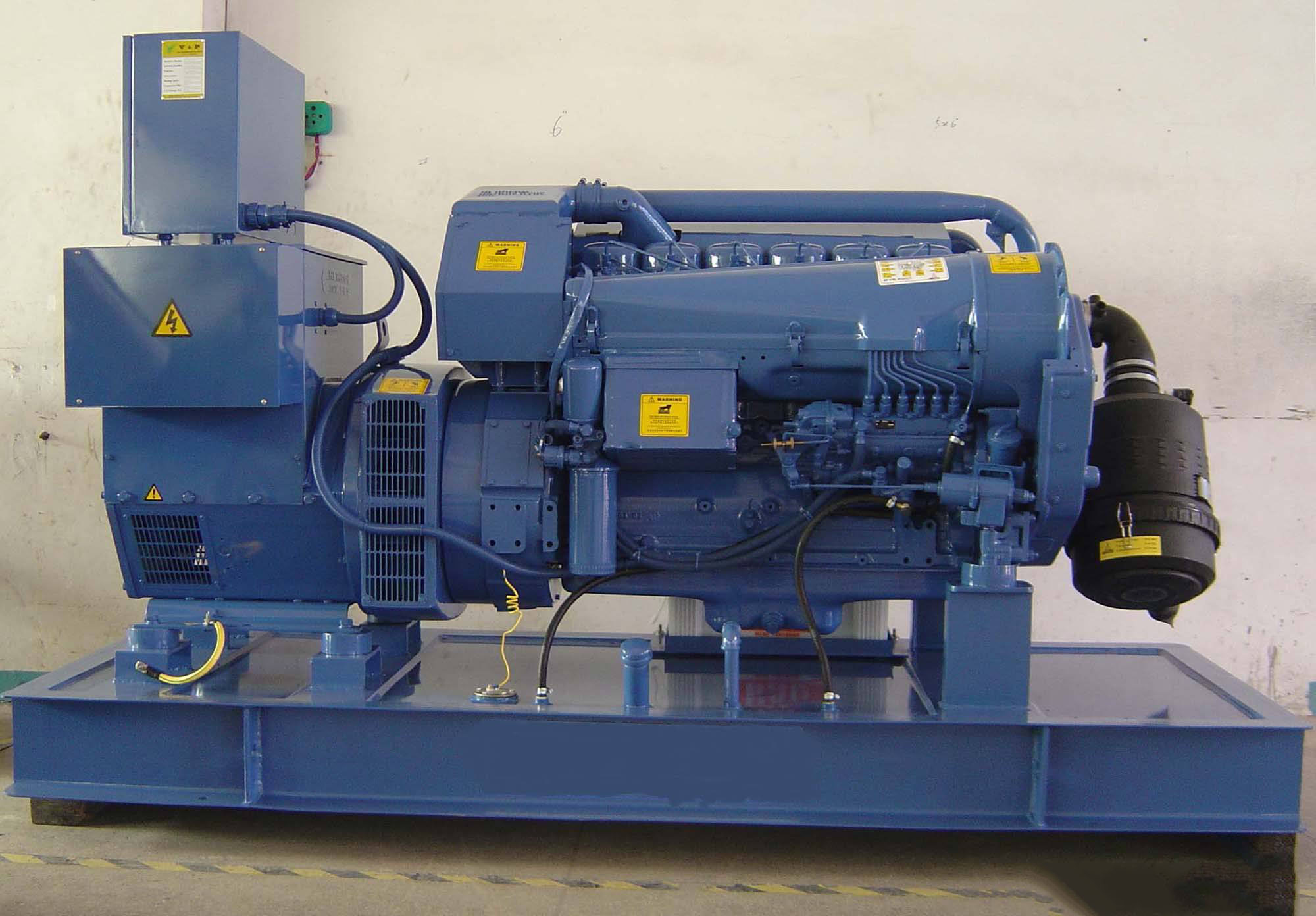 丹棱汽油发电机组冬季启动前，电瓶需要做哪些检查和维护？